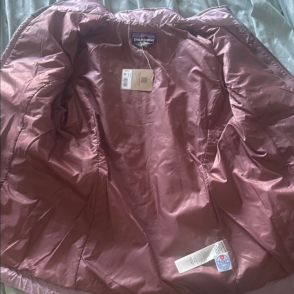 Patagonia Women's Puffer Jacket - Light Purple - Picture 11 of 11